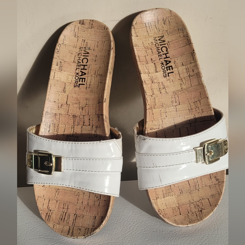 Michael Kors youth sandal